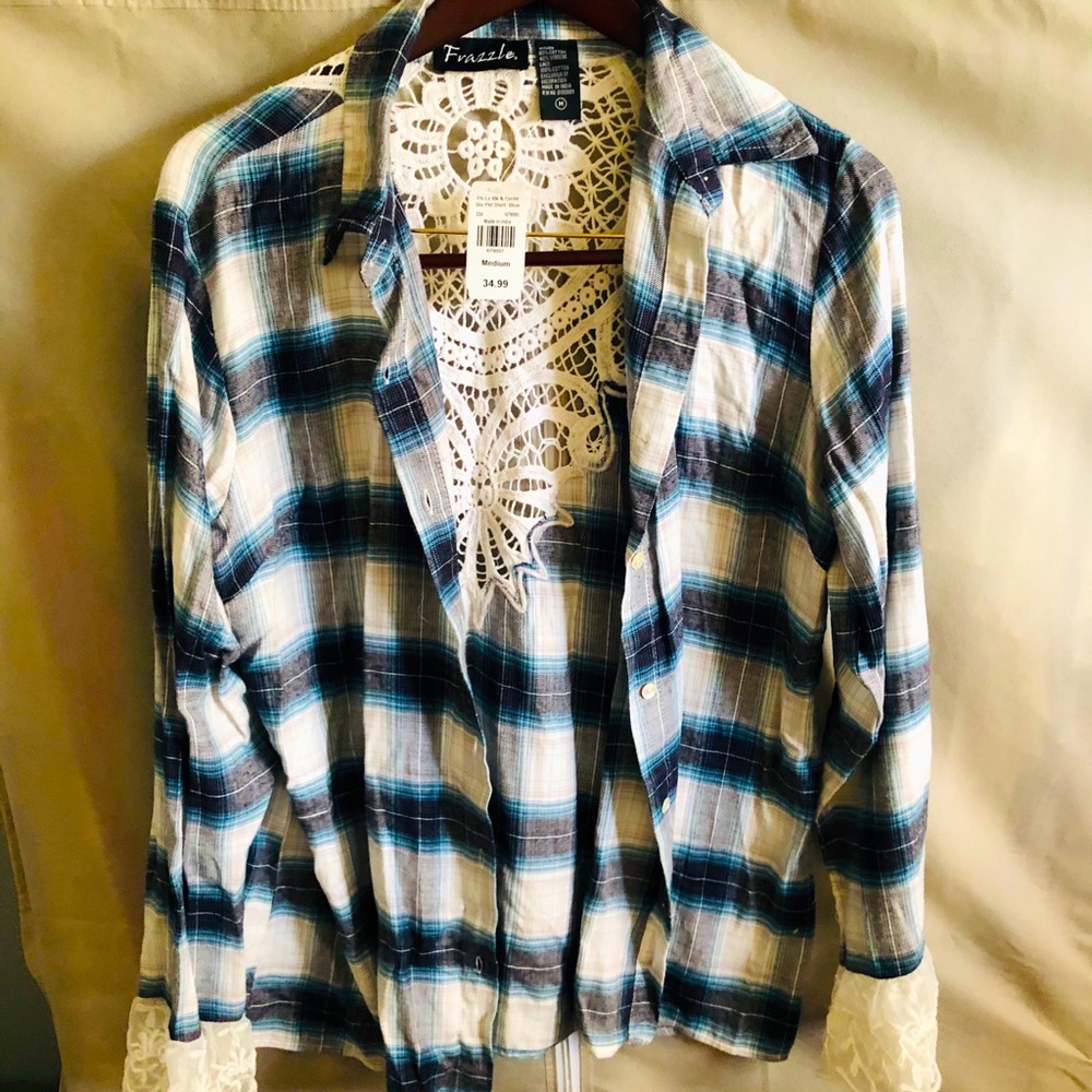 NWT Beautiful plaid shirt with lace embellishments